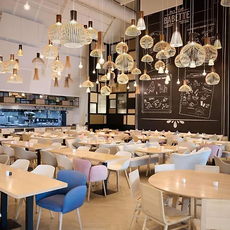 Hilton Garden Centre Ξενοδοχείο 4*